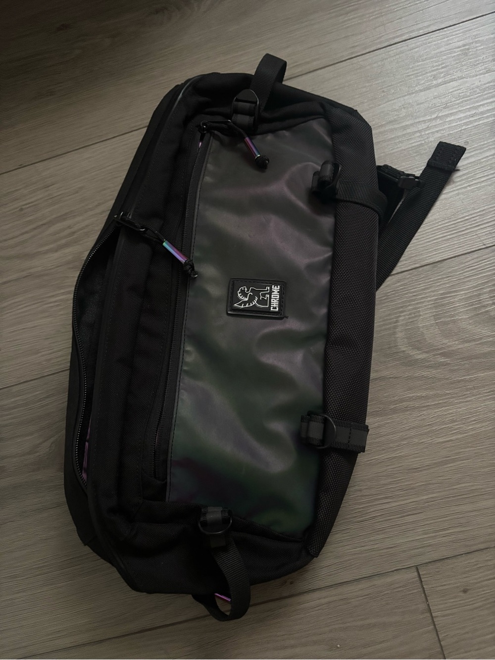 Chromed Black Men's Sling Bag with Reflective Finish